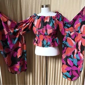Gorgeous Print Oversized Sleeve Shorty Top